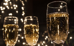 New-years-eve-champagne